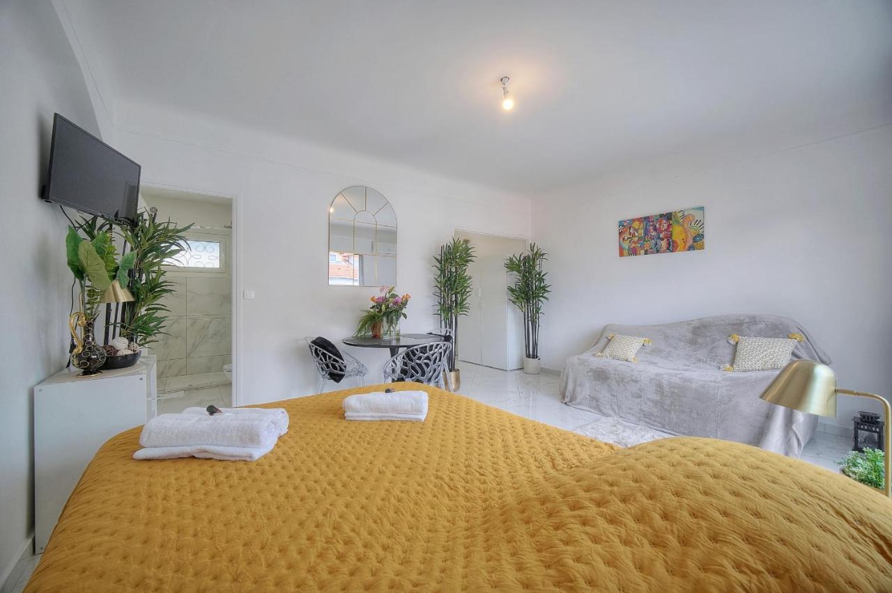 Studio Lumineux 200 M Des Plages A0B192 Cannes Exterior photo
